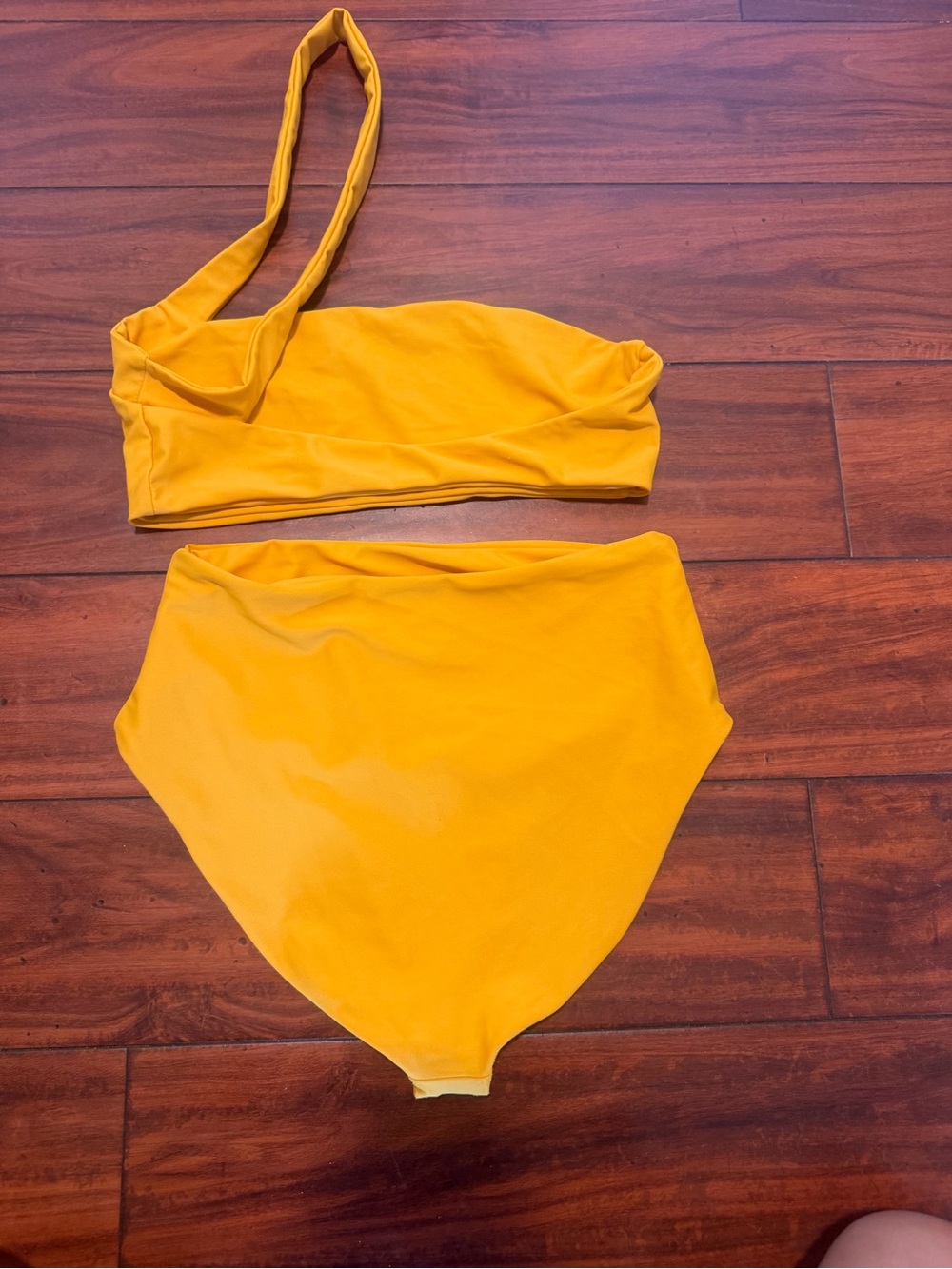 Jade Mustard One-Shoulder High-Waist Bikini set - Picture 5 of 7